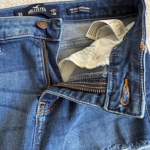 Hollister Mid Rise Super Skinny Jeans Stretch
Denim Distressed Size 5S - Picture 6 of 8